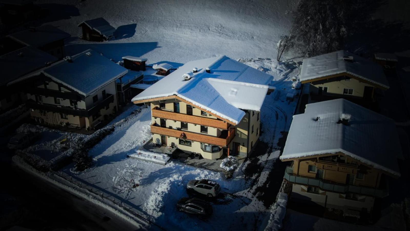 Appartement Reichholf ブラームベルク・アム・ヴィルトコーゲル エクステリア 写真